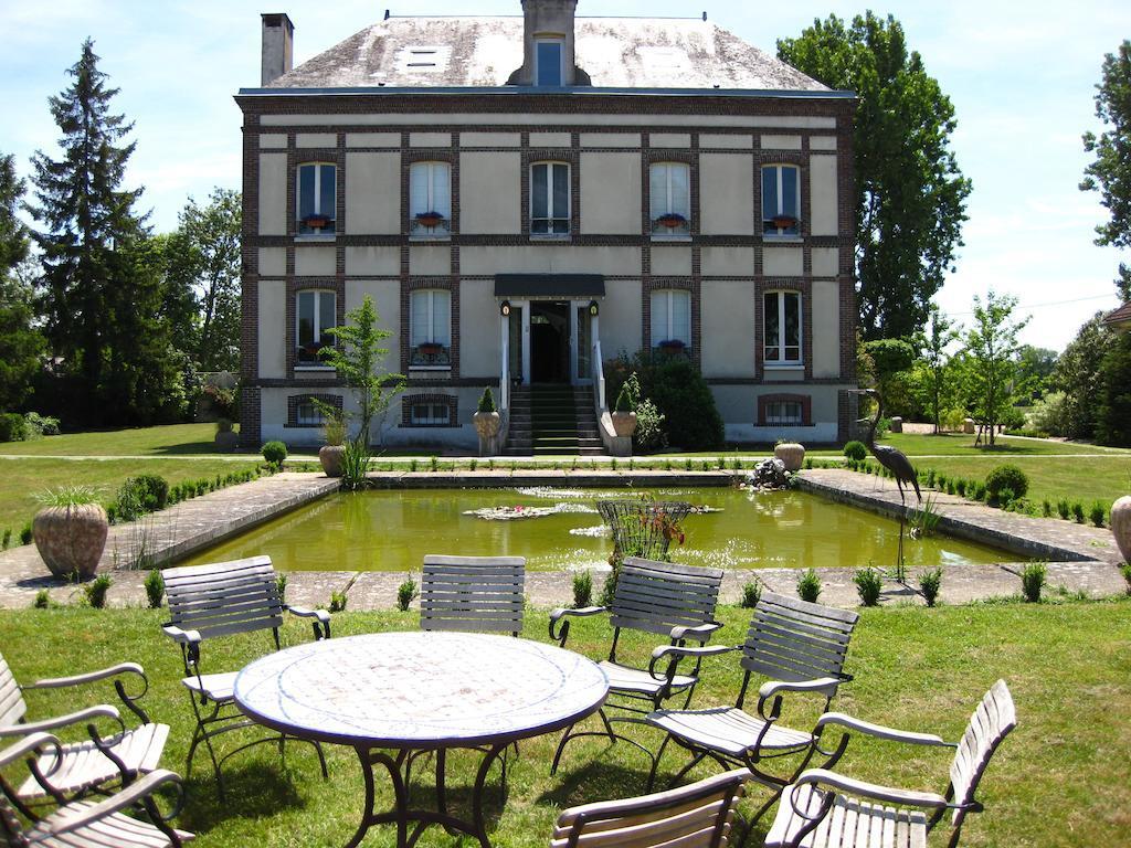 Le Gingko - Hotel Du Golf Parc Robert Hersant La Chaussée-dʼIvry Dış mekan fotoğraf