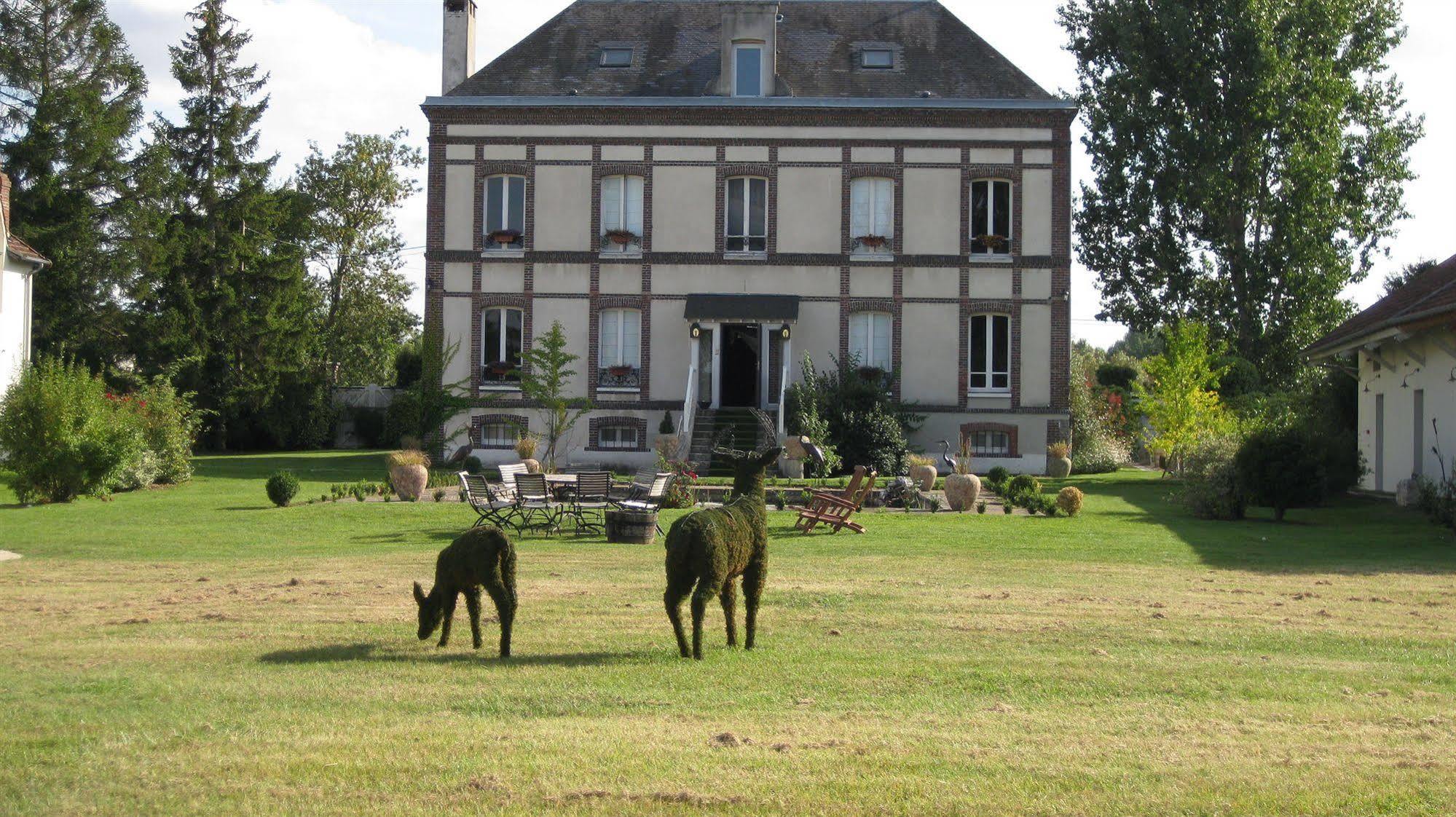 Le Gingko - Hotel Du Golf Parc Robert Hersant La Chaussée-dʼIvry Dış mekan fotoğraf